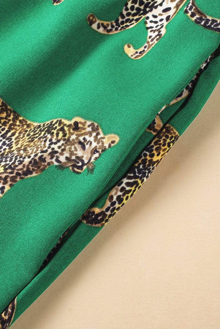 Green Cheetah Print Short Sleeve Shirt and Pants Pajama Set 🇨🇳