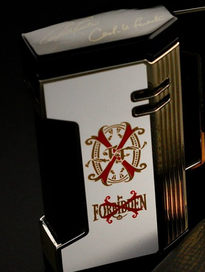 Opus X Rare Black Magma X Lighter