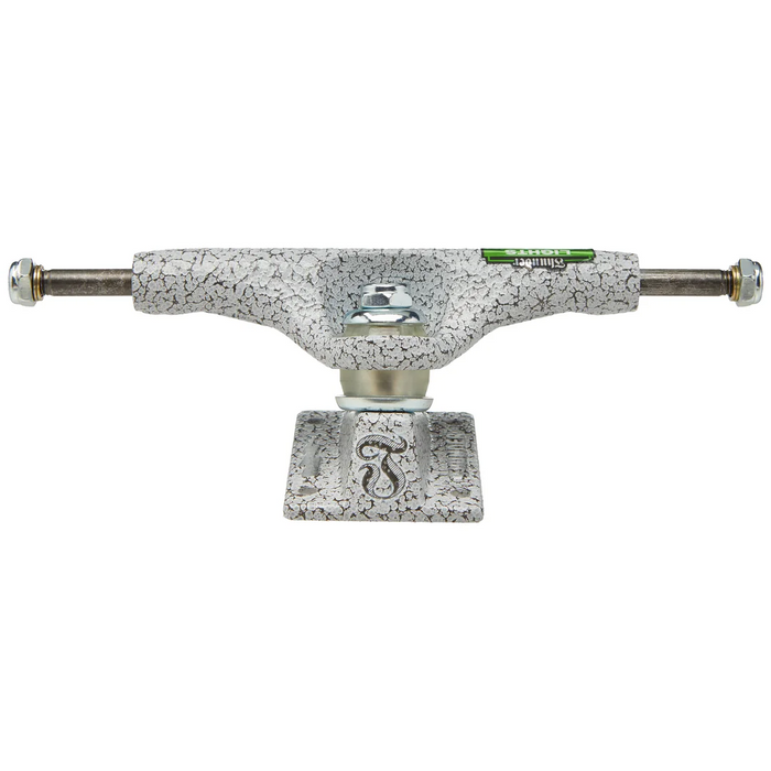 Thunder Pearl Light Trucks