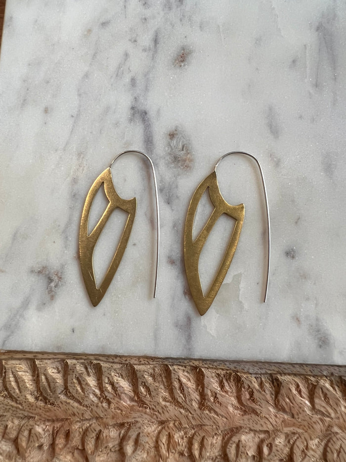 Wing Cutout Disc Earrings-Modern Madini-ECOVIBE