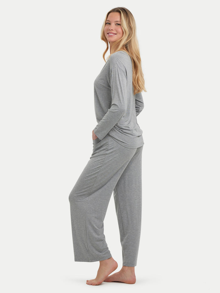 #color_heather gray / Hannah is 5′9″ wearing a size S