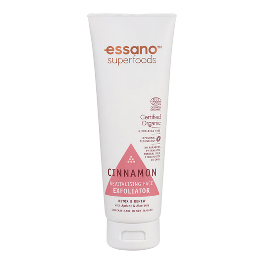 Essano Superfoods Cinnamon Exfoliator – Gently exfoliates with cinnamon and coconut powder for smoother, brighter skin.