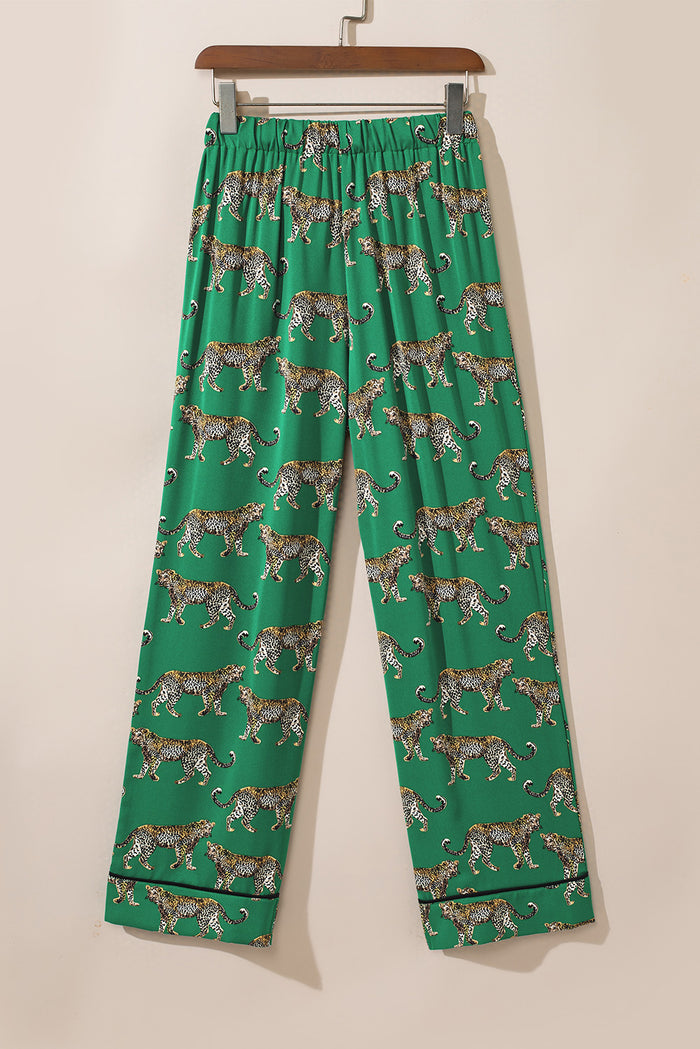 Green Cheetah Print Short Sleeve Shirt and Pants Pajama Set 🇨🇳