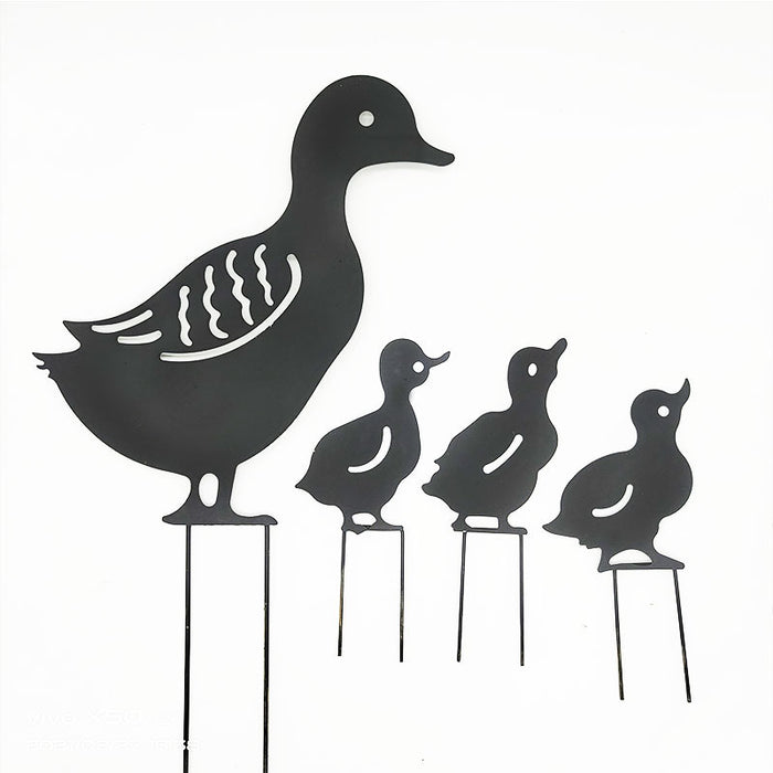 New Garden Decoration Iron Duck Family Grass Garden Decoration Metal Hollow Garden Decoration 🇨🇳